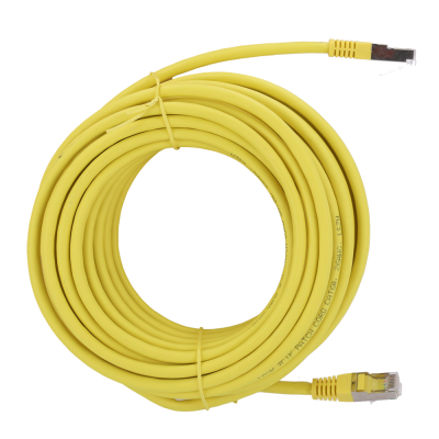 Cabo de rede amarelo enrolado com conectores RJ45