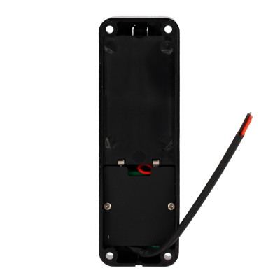 Componente eletrônico retangular preto com fios e parafusos