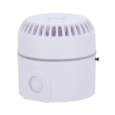 Detector de fumo branco com grelhas circulares na parte superior