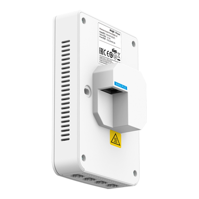 Dispositivo eletrônico branco com ventilação lateral e etiquetas de certificação