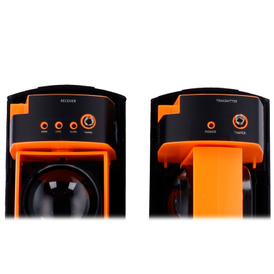 Dois dispositivos eletrónicos preto e laranja, RECEIVER e TRANSMITTER, com entradas rotuladas