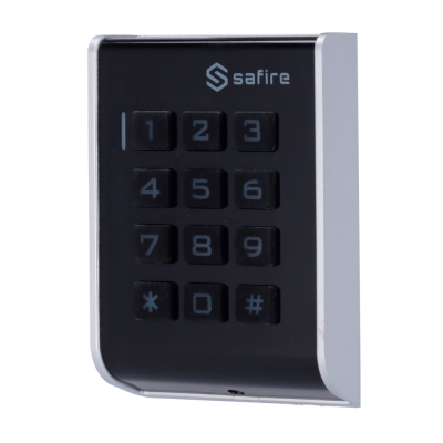 Teclado numérico preto e cinza com 12 teclas e marca Safire