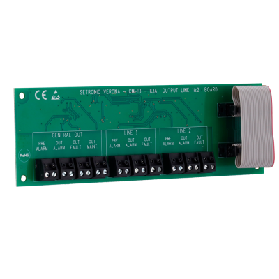 Placa eletrónica verde com ligações preta e texto técnico branco