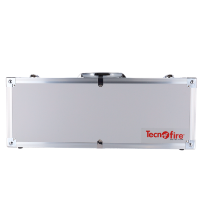 Mala rígida cinza metálica com etiqueta Tecnofire DETECTION