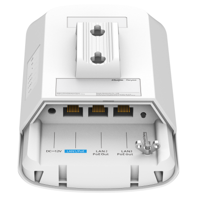 Dispositivo de rede branco com portas LAN PoE e suporte de montagem