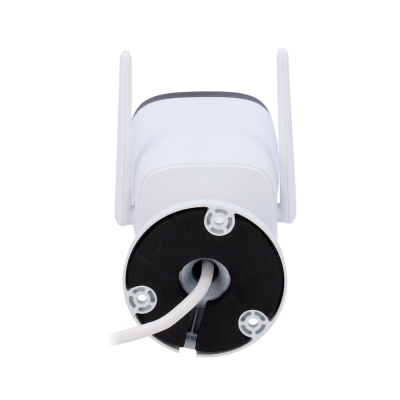 Câmara de vigilância branca com antenas e cabo