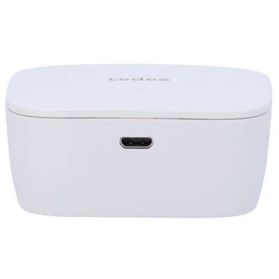 Caixa branca retangular com porta micro-USB e texto todeo