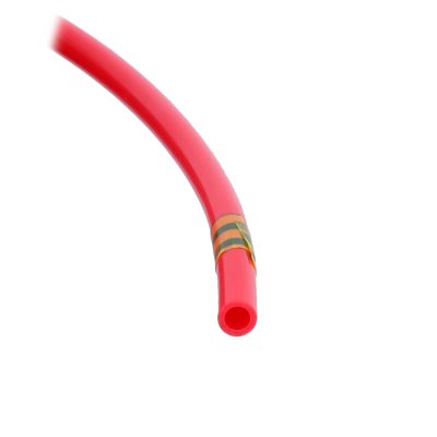 Tubo flexível vermelho com fita adesiva