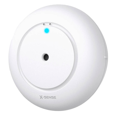 Detector de fumo redondo branco com luz azul e marca X-SENSE
