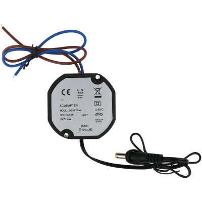 Adaptador AC com fios azul e castanho e ficha preta