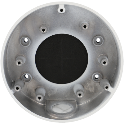 Peça metálica circular prateada com orifícios e círculo preto ao centro