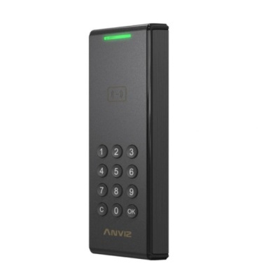 Leitor de código de acesso preto Anviz com teclado numérico e LED verde