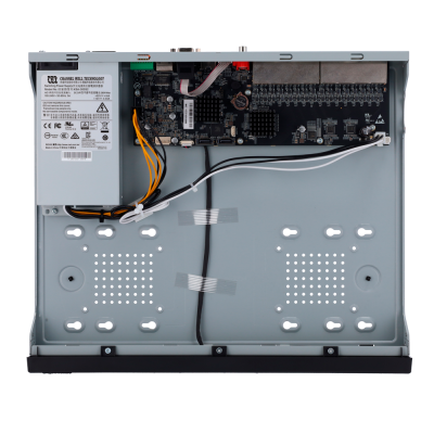 Interior de caixa metálica com fonte de alimentação e placa eletrónica