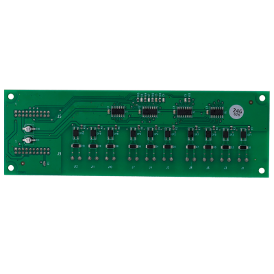 Placa de circuito impresso verde com componentes eletrónicos e etiqueta 24G 626