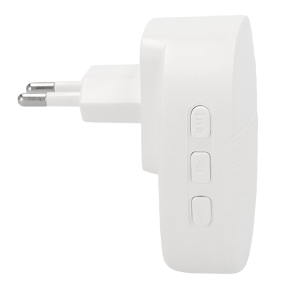 Plugue elétrico branco com dois pinos, botões laterais e fundo branco