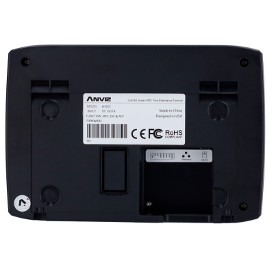 Dispositivo eletrônico ANVIZ preto com etiqueta e portas de conectividade