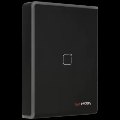 Leitor RFID preto com símbolo e logótipo HIKVISION