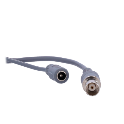 Cabo cinzento com conectores DC e BNC sobre fundo branco
