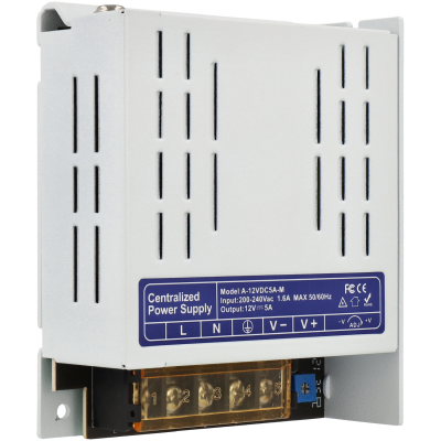 Fonte de alimentação em metal branca com etiqueta azul e terminais de ligação