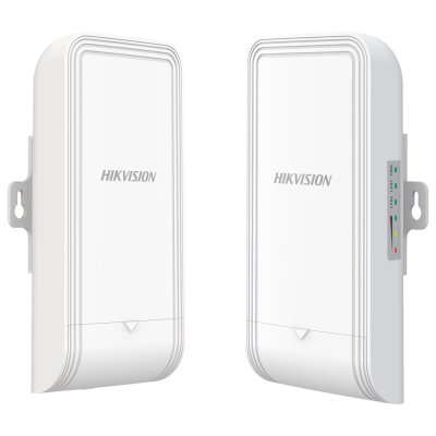 Dois dispositivos eletrónicos brancos da marca HIKVISION com indicadores LED coloridos.