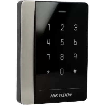 Teclado de acesso digital preto com botões numéricos e texto HIKVISION