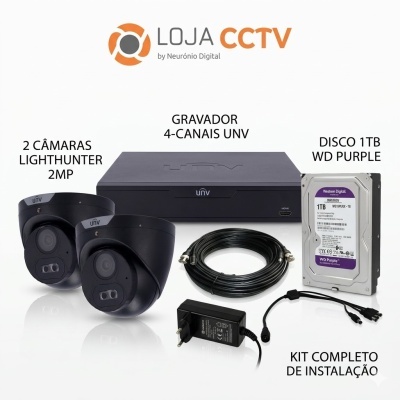 Kit completo de CCTV com câmaras, gravador, disco rígido e cabos.