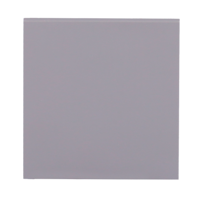 Azulejo cinza claro quadrado com acabamento liso