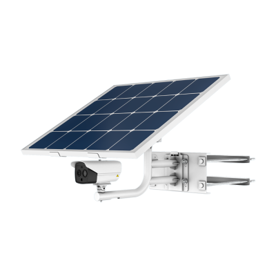 Painel solar com câmera de segurança montada