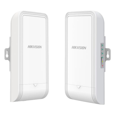 Dispositivos eletrónicos brancos retangulares com texto HIKVISION e indicadores LED