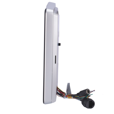 Dispositivo eletrónico prateado com cabos e conectores coloridos