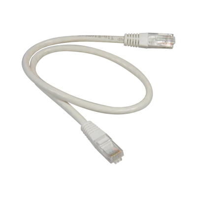 Cabo de rede Ethernet branco com conectores RJ45 transparente
