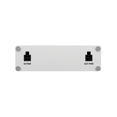 Placa metálica com entradas 'IN PWR' e 'OUT PWR'