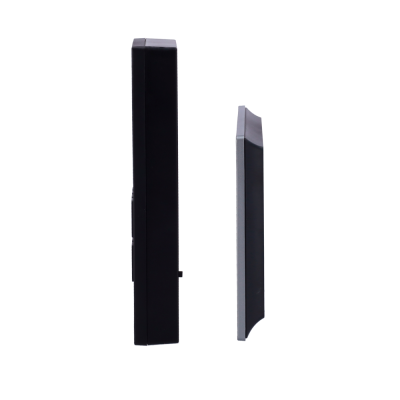 Duas caixas eletrónicas pretas e cinzentas vistas de lado