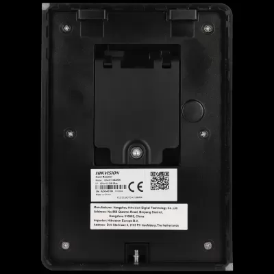 Leitor de cartão preto HIKVISION DS-K1108AMK com etiqueta branca e código QR