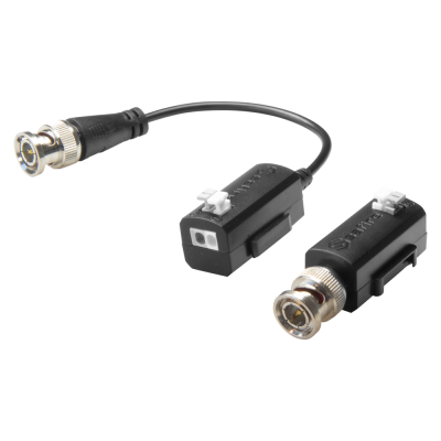 Adaptadores de vídeo preto com conectores BNC e fechos brancos