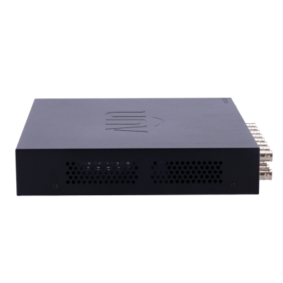 Dispositivo eletrónico preto com texto NOVA na superfície