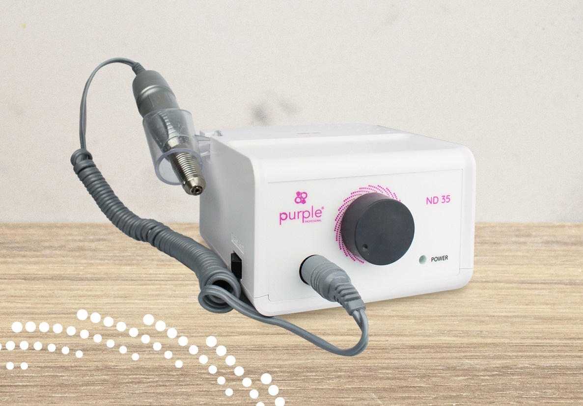 Unidade de controlo para ferramenta elétrica de unhas com cabo espiral