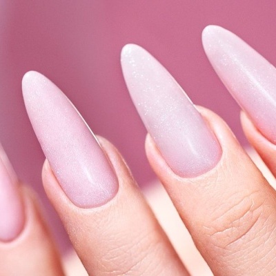 unhas artificiais amendoado rosa cintilante