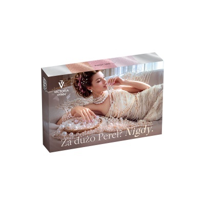 Caixa de verniz Victoria Vynn com imagem de mulher e pérolas