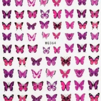 Folha com autocolantes de borboletas rosa e roxas em várias formas e tamanhos