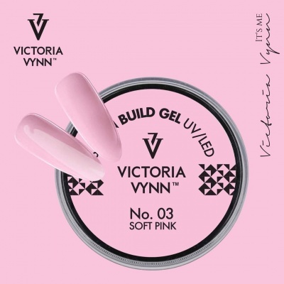 Gel construtor para unhas Victoria Vynn Soft Pink nº03 com unhas postiças na cor rosa