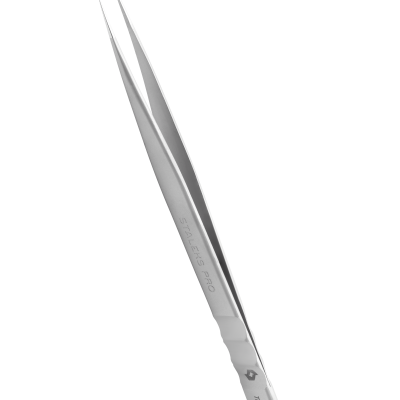 Pinça fina metálica prata com texto STALERS PRO e PRO 108