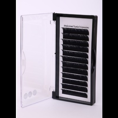 Estojo aberto com extensões de pestanas profissionais