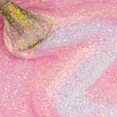 Líquido rosa brilhante com glitter e pincel