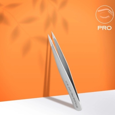 Pinça de precisão em metal com ponta fina sobre fundo laranja e branco, com texto STALEFING EXPERT 6111 DSC e ícone PRO.