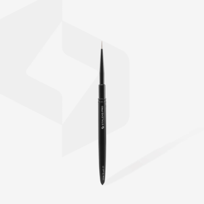 Pincel de precisão para maquilhagem preto com texto branco sobre fundo branco