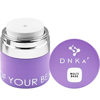 Frasco cosmético roxo DNKA Multi Base com tampa branca e detalhes prateados