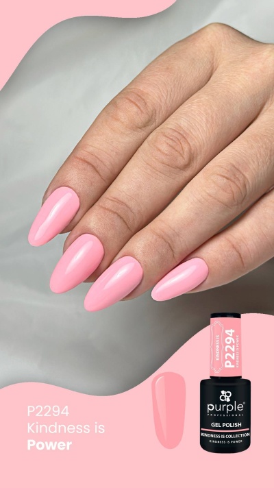 Unhas com verniz gel rosa claro e frasco de verniz gel Purple Professionals P2294