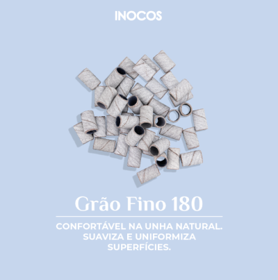 Pequenas lixas cilíndricas cinza para unhas sobre fundo azul com texto promocional.