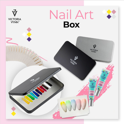 Conjunto Nail Art Box Victoria Vynn com esmaltas coloridos, estojo metálico e amostras de unhas